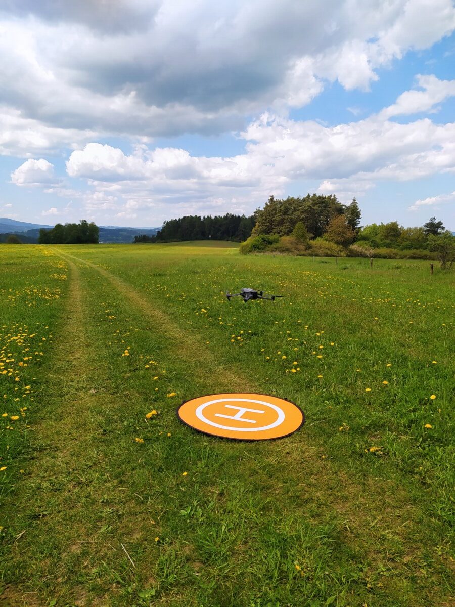 Vyhledávání srnčat dronem
